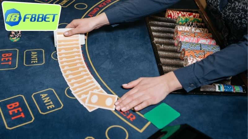 Chơi bài baccarat F8BET - Thế giới trò chơi bài sang trọng 3 Ưu điểm khi chơi bài baccarat F8BET
